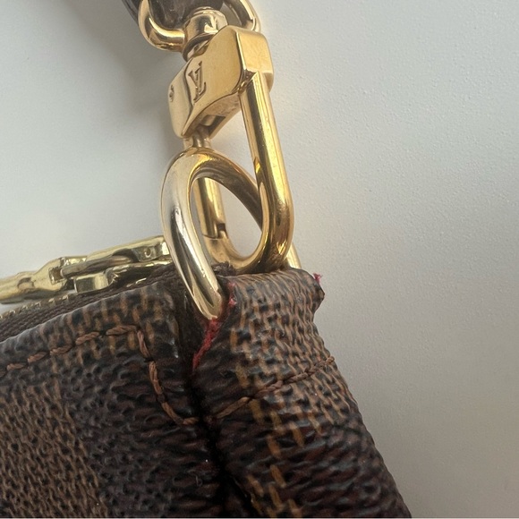 Authentic Louis Vuitton Damier Ebene Pochette Accessoires - Picture 15 of 15